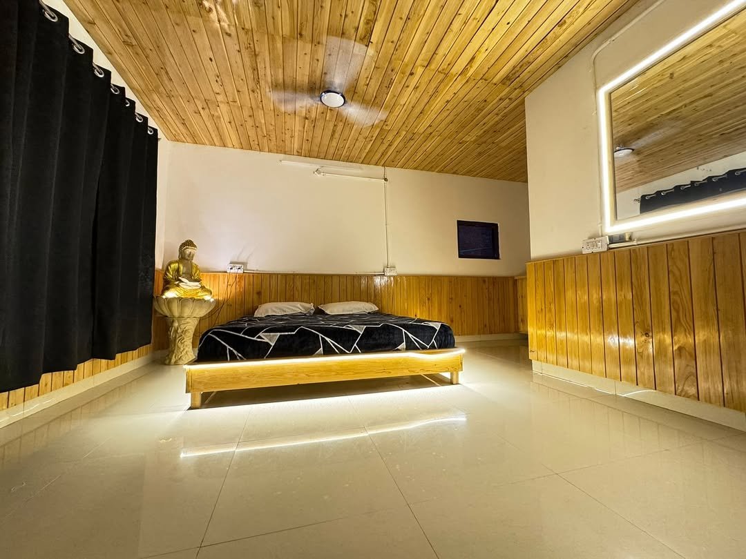 Home Luxurious Rooms